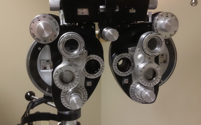 eye test equipment